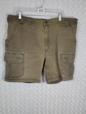 Duluth Trading Co Tan Cargo Work Shorts With Stains Mens Size 44